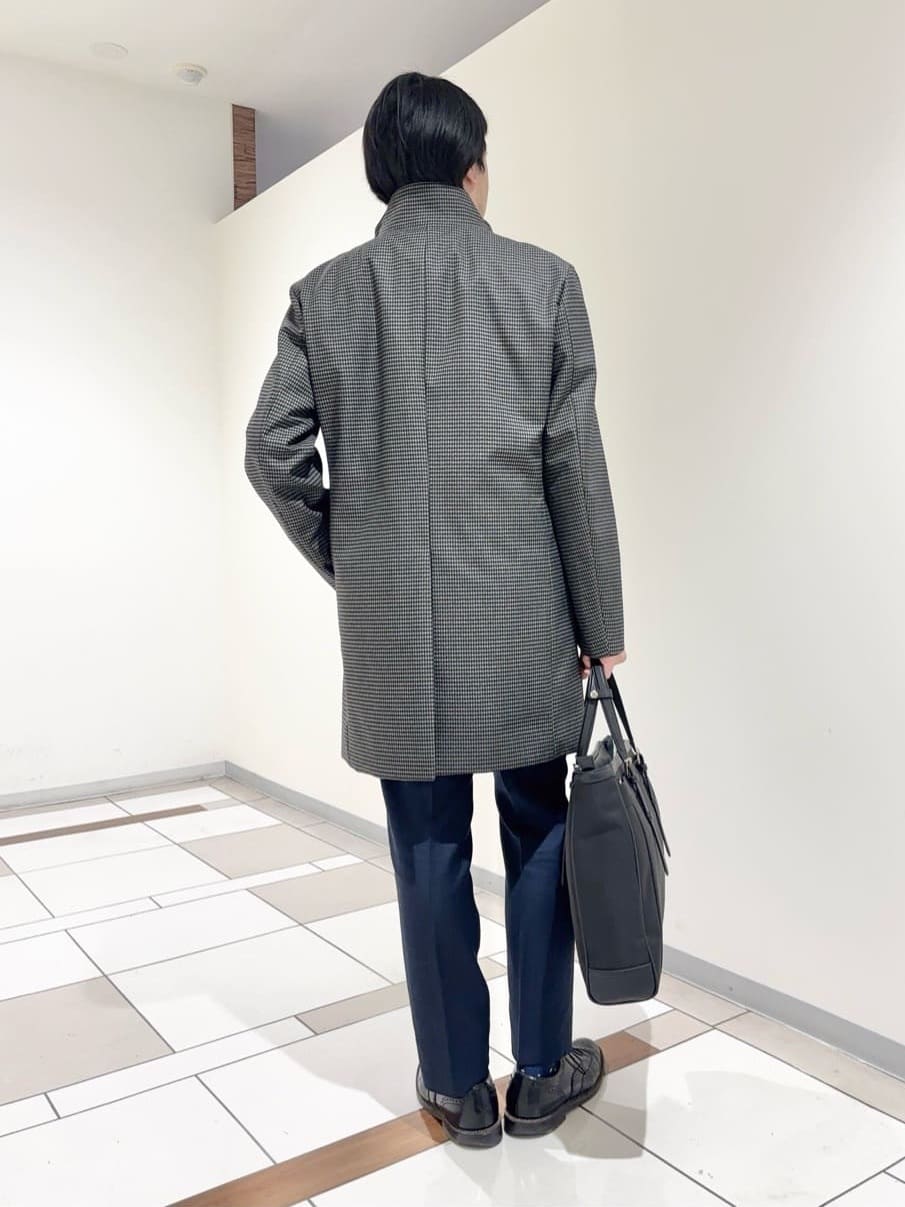 及川さんの「TAKEO KIKUCHI｜【Three by Three】シャイニーシャークピンヘッド スーツ/3ピース対応可」を使ったコーディネート