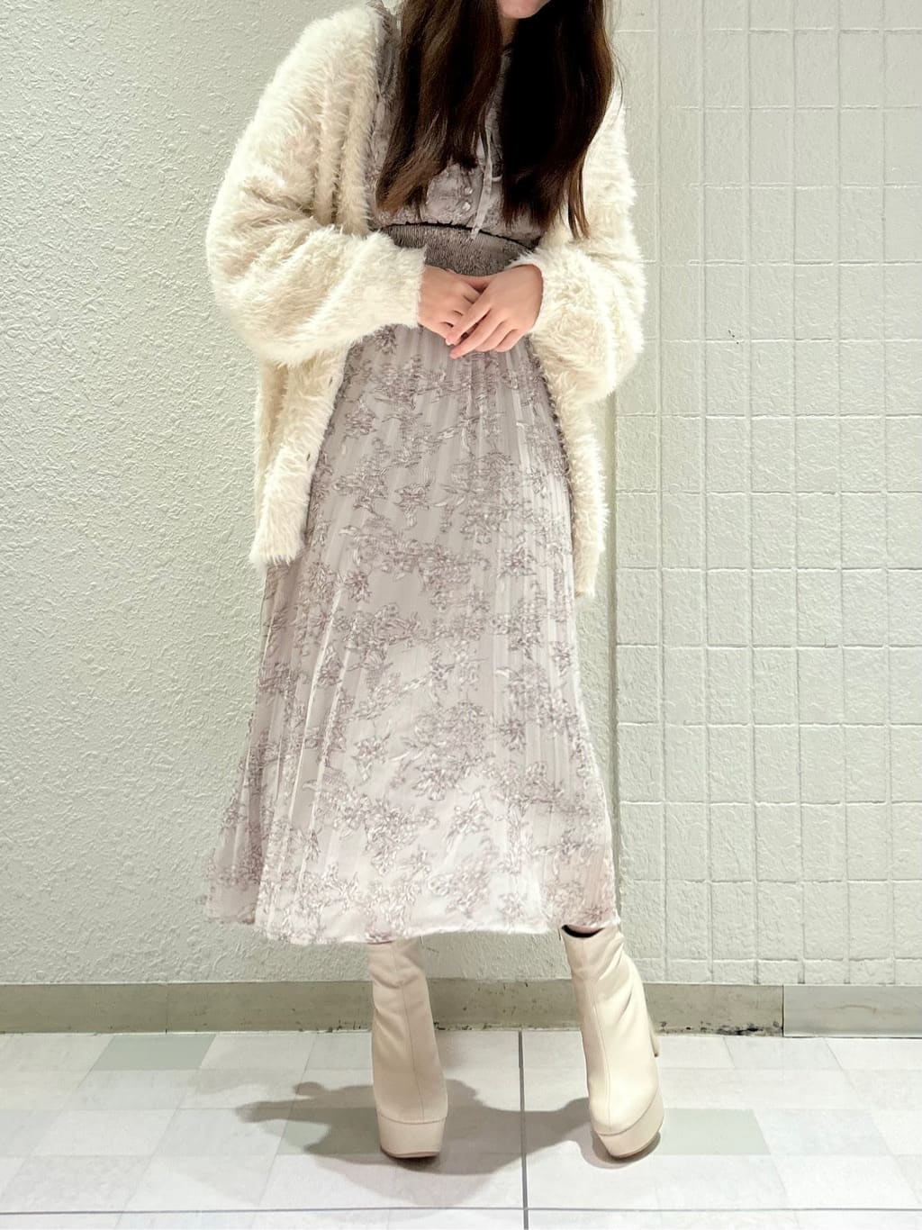 takeさんの「ESPERANZA｜ラク盛りショートブーツ」を使ったコーディネート