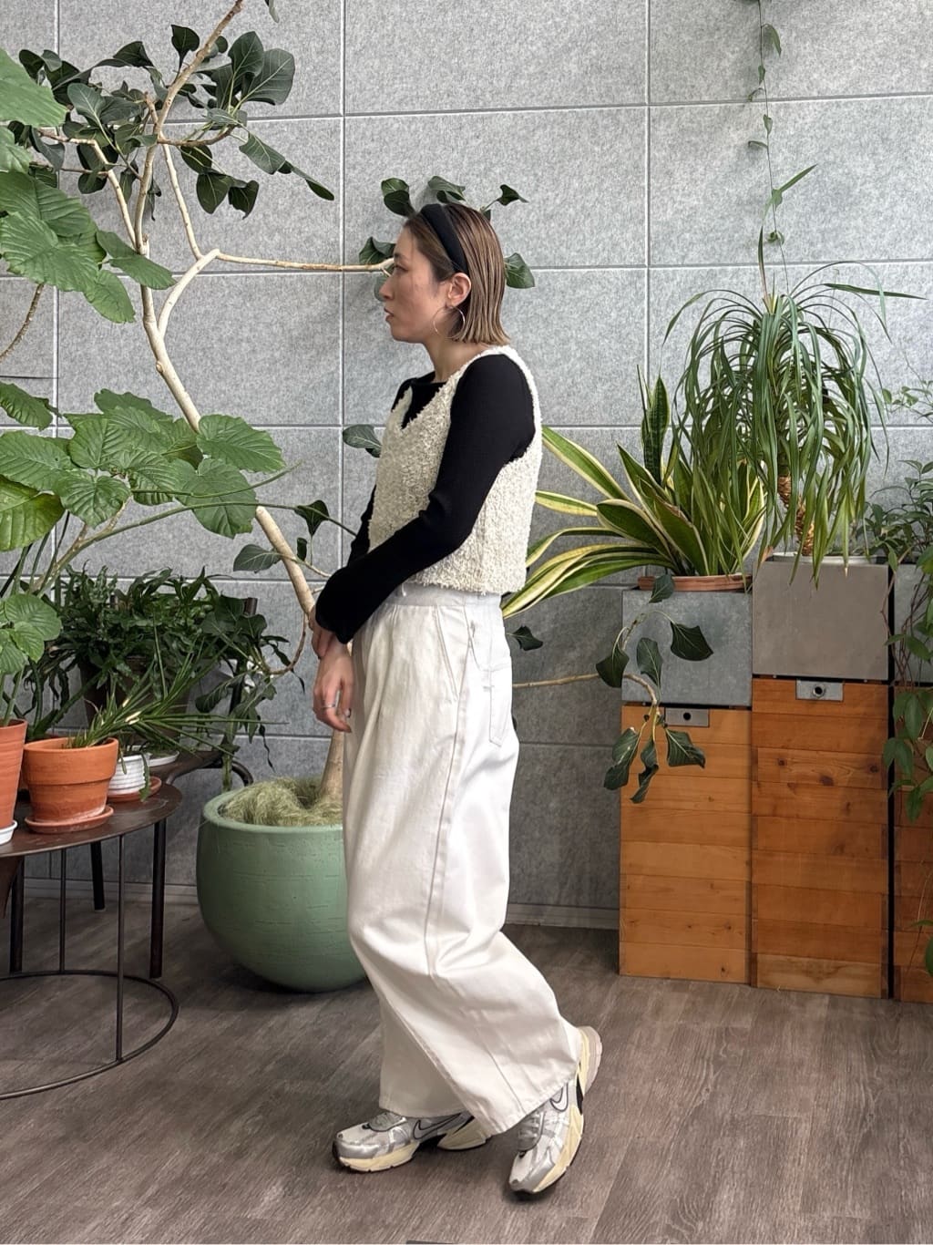kotakiさんの「INDIVI｜ハイウエストカーブデニム」を使ったコーディネート