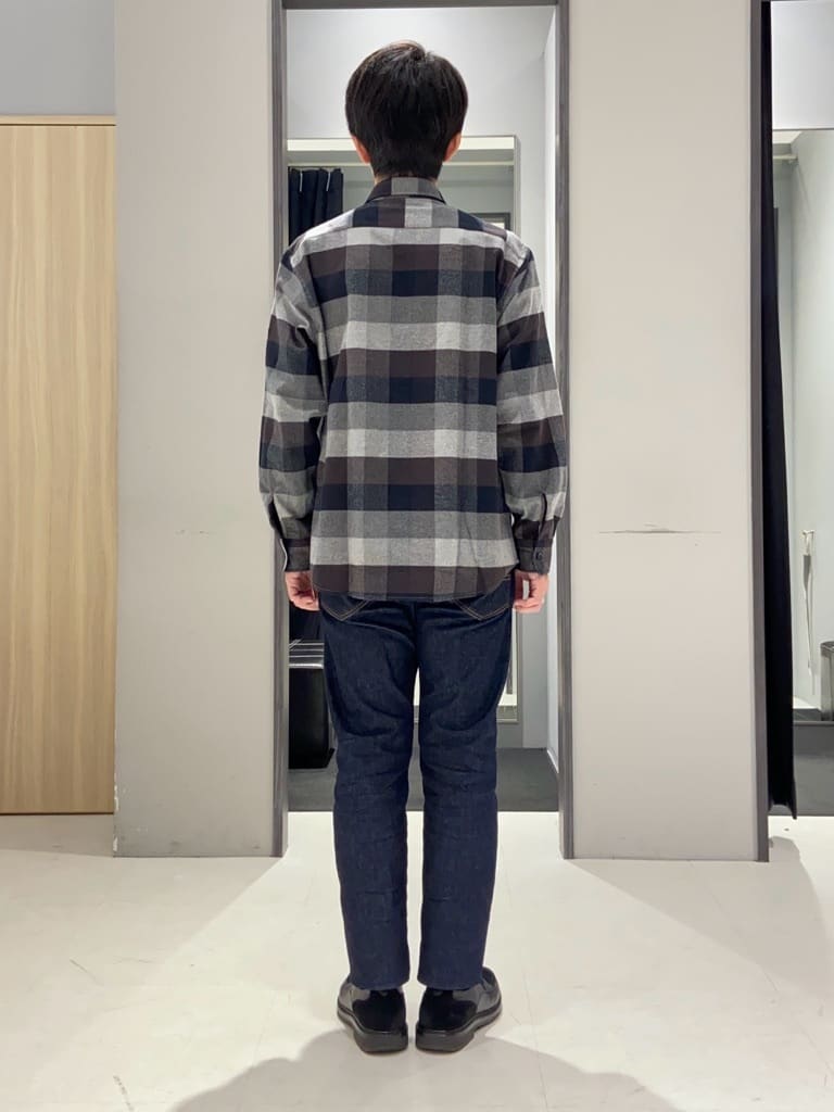 わいずみさんの「TAKEO KIKUCHI｜【DOWN FABRIC】ダウンファブリック スタンドカラーブルゾン」を使ったコーディネート