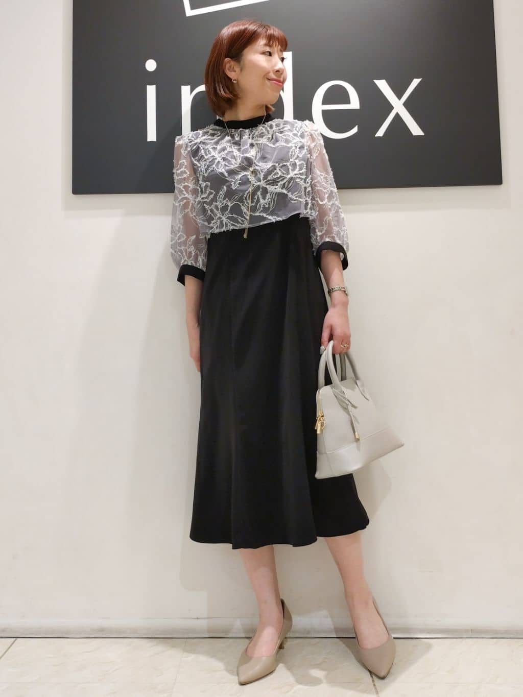 n.さんの「index｜◆フラワーチュールドッキングフレアワンピース【洗濯機洗い可】」を使ったコーディネート