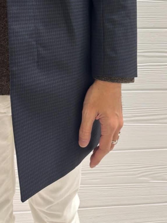 井出恭輔さんの「TAKEO KIKUCHI｜【Sサイズ～】ストレッチ デニム パンツ」を使ったコーディネート