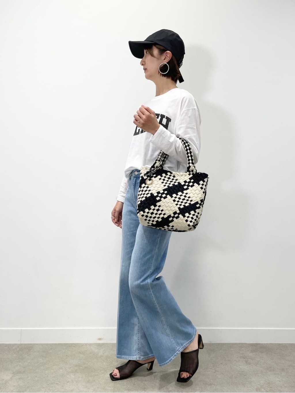 KAYOさんの「UNTITLED｜◆【Ca_CHIGNON】カスレアー ロンTEE」を使ったコーディネート