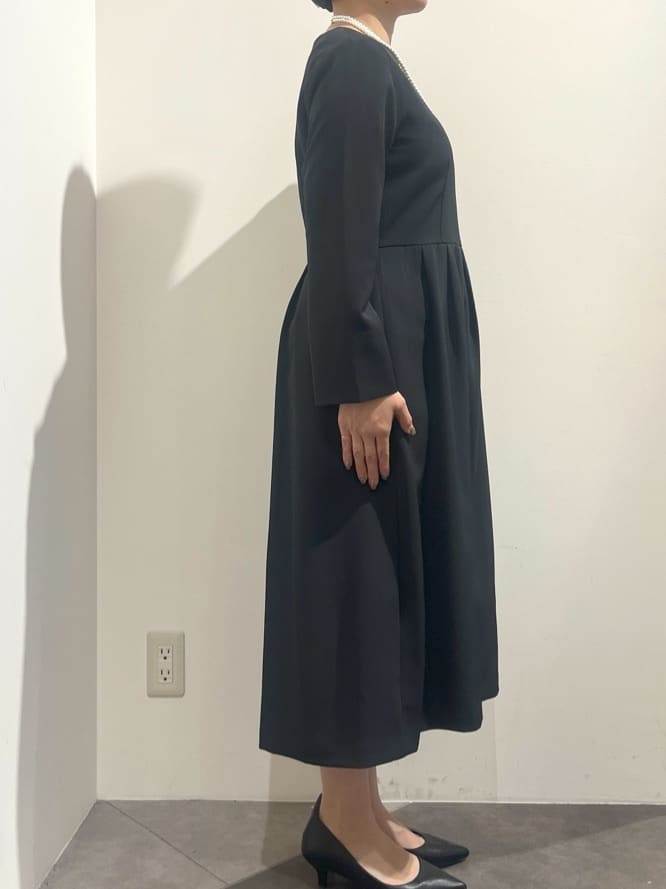 chiakiさんの「OPAQUE.CLIP｜◆《通勤・セレモニー／セットアップ対応》タックフレアワンピース／ダブルクロス【洗濯機洗い可】」を使ったコーディネート