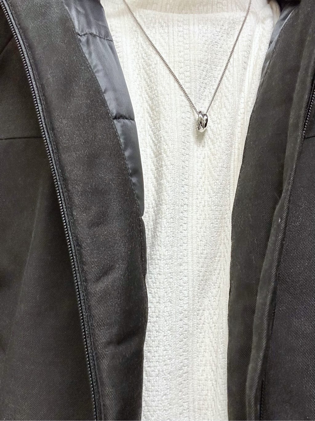 KENJI Iさんの「THE SHOP TK｜【オールシーズン穿ける！】7DAYSストレッチへリンボンパンツ　ON&hArr;OFF兼用」を使ったコーディネート