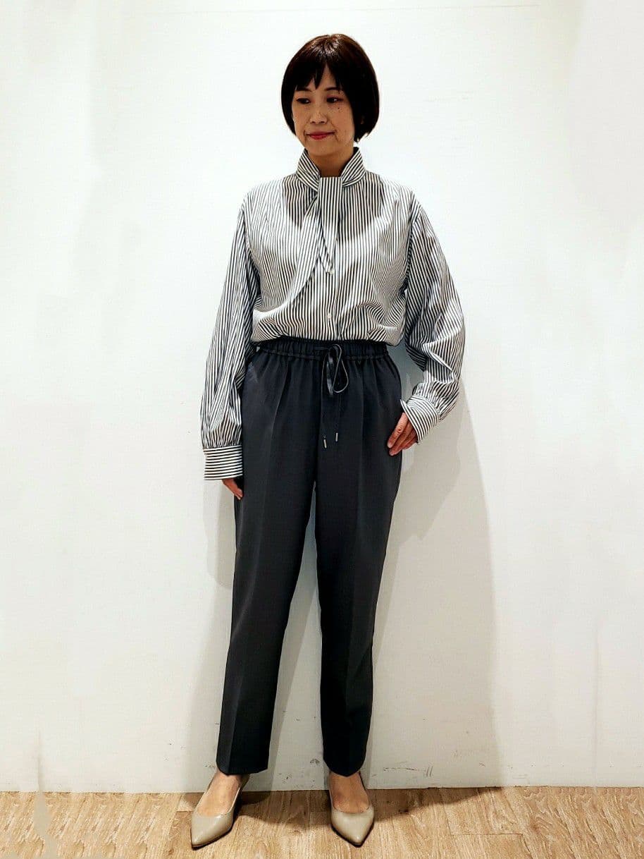 SHIMAKOさんの「OPAQUE.CLIP｜《通勤／セットアップ対応》Vネックジャケット／ダブルクロス【洗濯機洗い可】」を使ったコーディネート