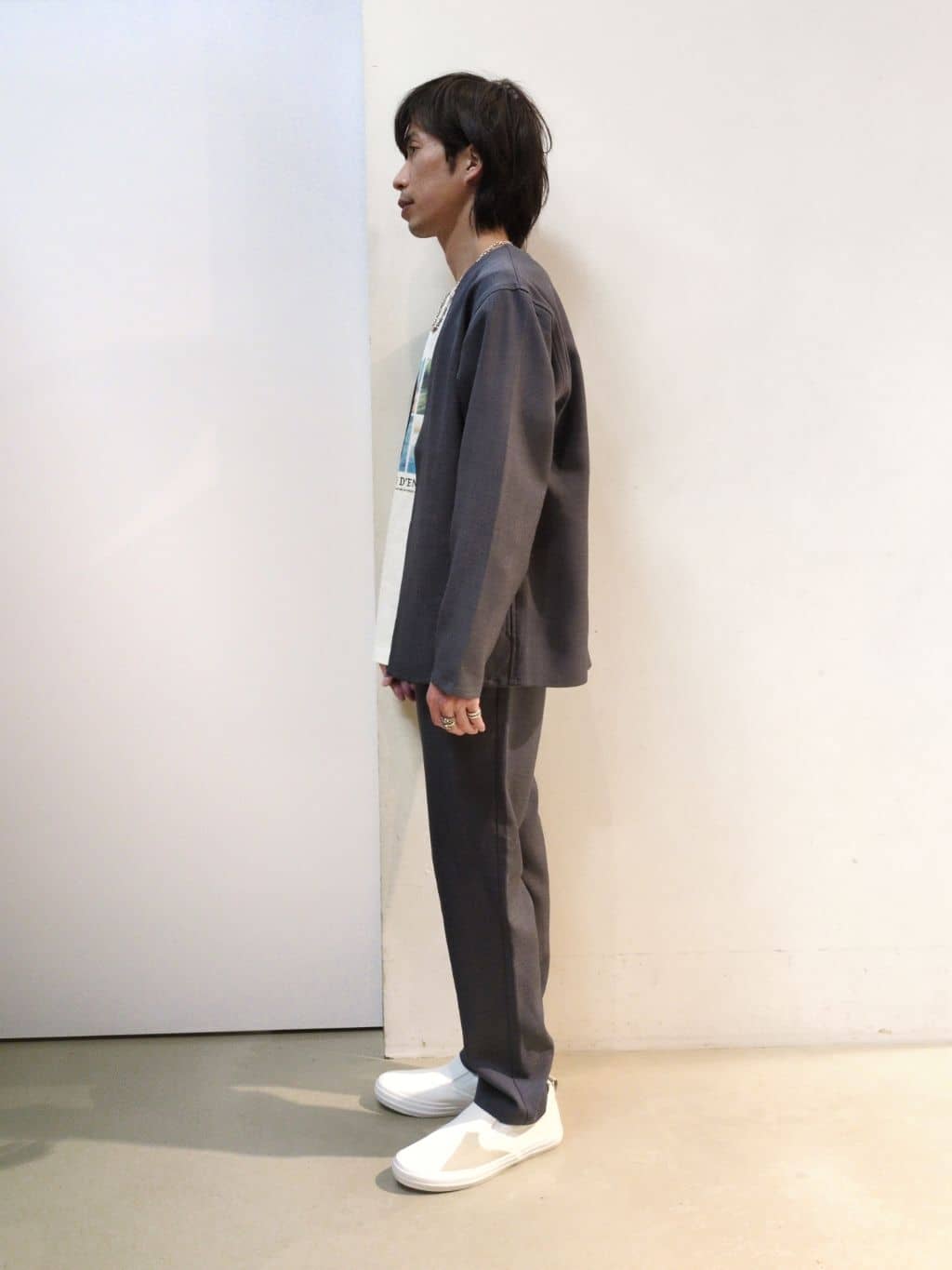 takeさんの「THE SHOP TK｜◆【CAVIAN/キャビアン】リサイクルシャークスキンノーカラーカーディガン セットアップ可」を使ったコーディネート