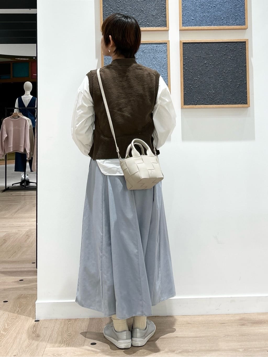 rairaiさんの「Dessin｜◆【洗える】パール調ボタン付きニットジレ」を使ったコーディネート