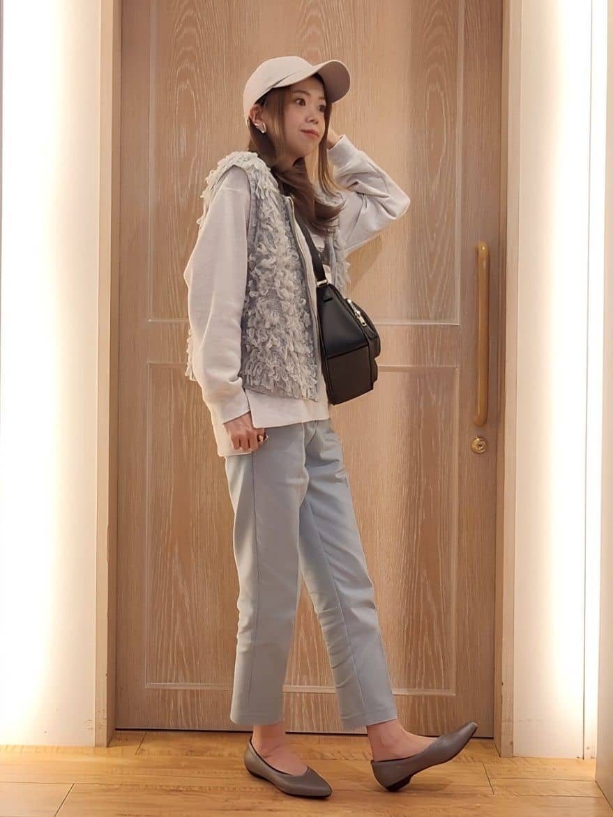 asadaさんの「SHOO･LA･RUE｜◆【洗える/S-LL】選べる3柄 グラフィックスウェット」を使ったコーディネート