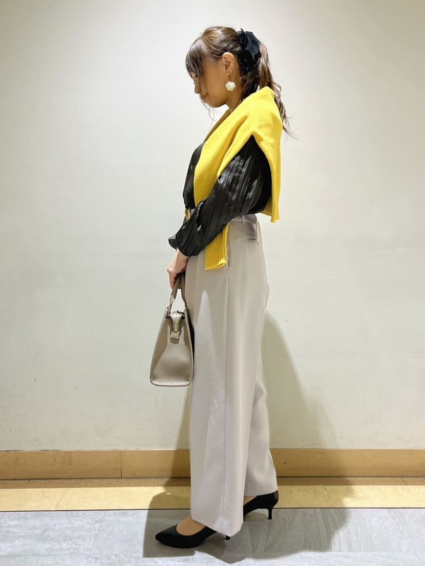 sattoさんの「UNTITLED｜◆ベルト付き2タックパンツ」を使ったコーディネート