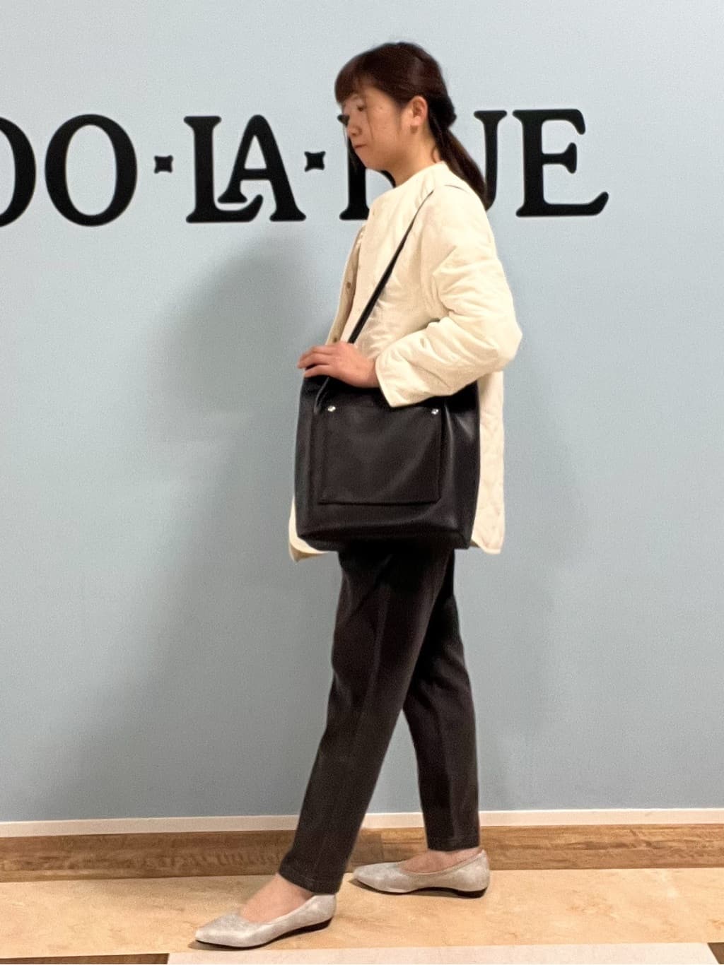 Naaatsuさんの「SHOO･LA･RUE｜◆【洗える/SS-3L/美脚シルエット】アクティブ派のデニム イージーテーパードパンツ」を使ったコーディネート