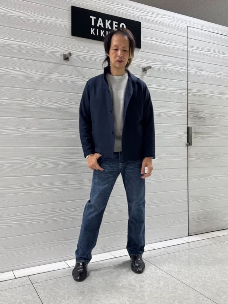 井出恭輔さんの「TAKEO KIKUCHI｜【DOWN FABRIC】ダウンファブリック スタンドカラーブルゾン」を使ったコーディネート
