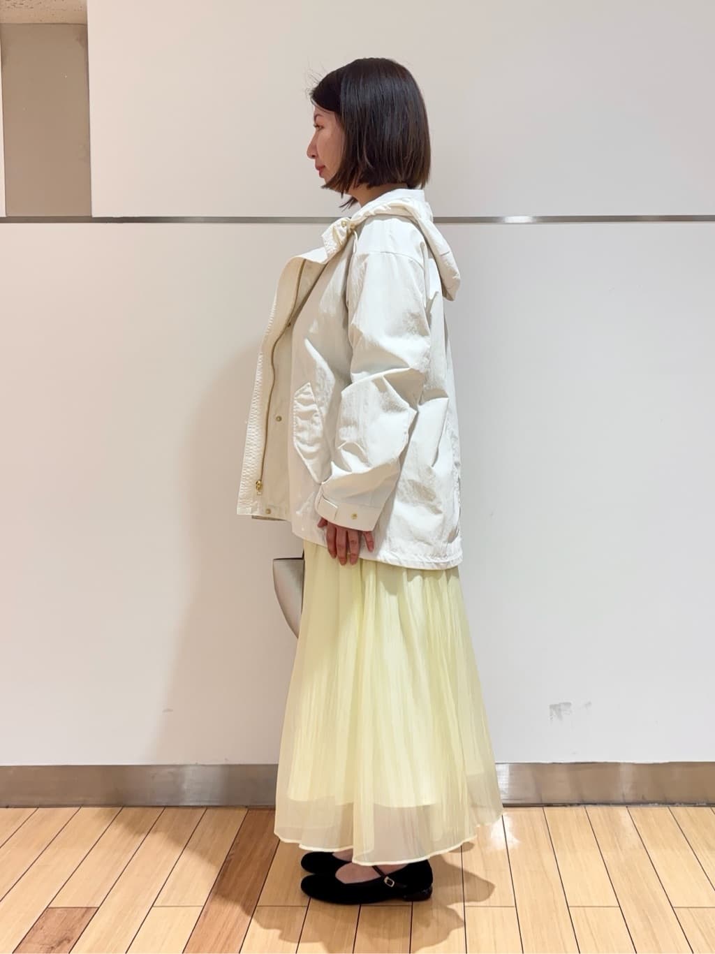 MIKIKOさんの「UNTITLED｜◆【洗える/オンオフ使える】袖リブスリットストレッチニット」を使ったコーディネート