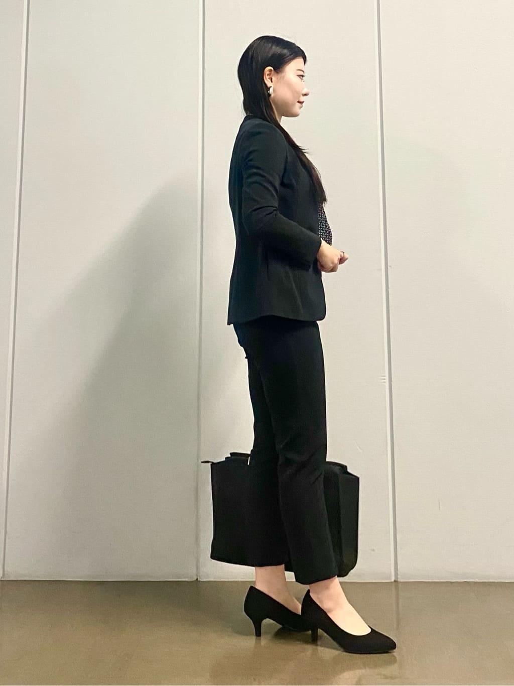 misakiさんの「INDIVI｜【洗える／UVケア／スーツ】ストレッチノーカラージャケット」を使ったコーディネート