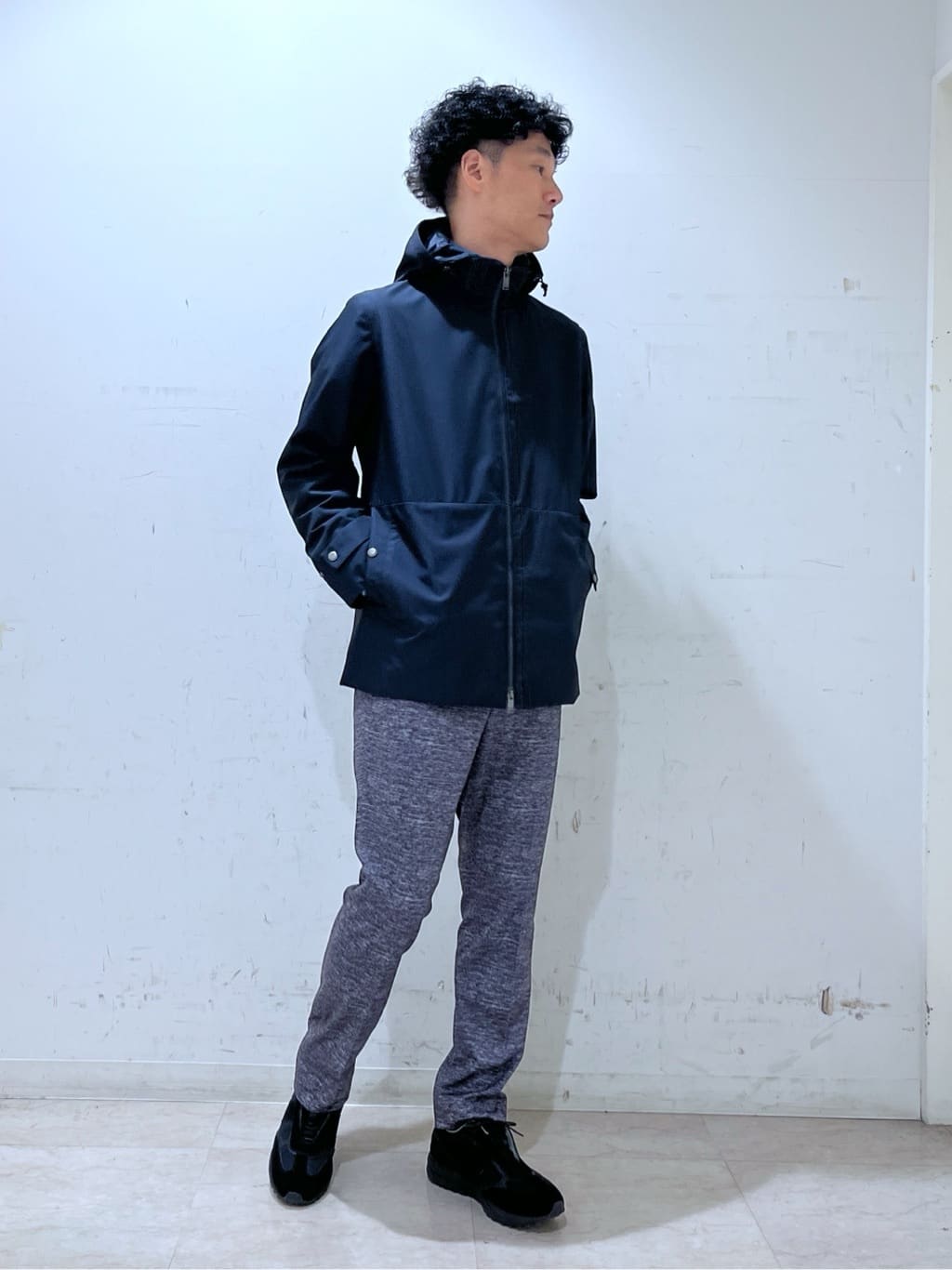 mutoさんの「TAKEO KIKUCHI｜【ONOFF対応】TRダブルニット ストレッチパンツ」を使ったコーディネート