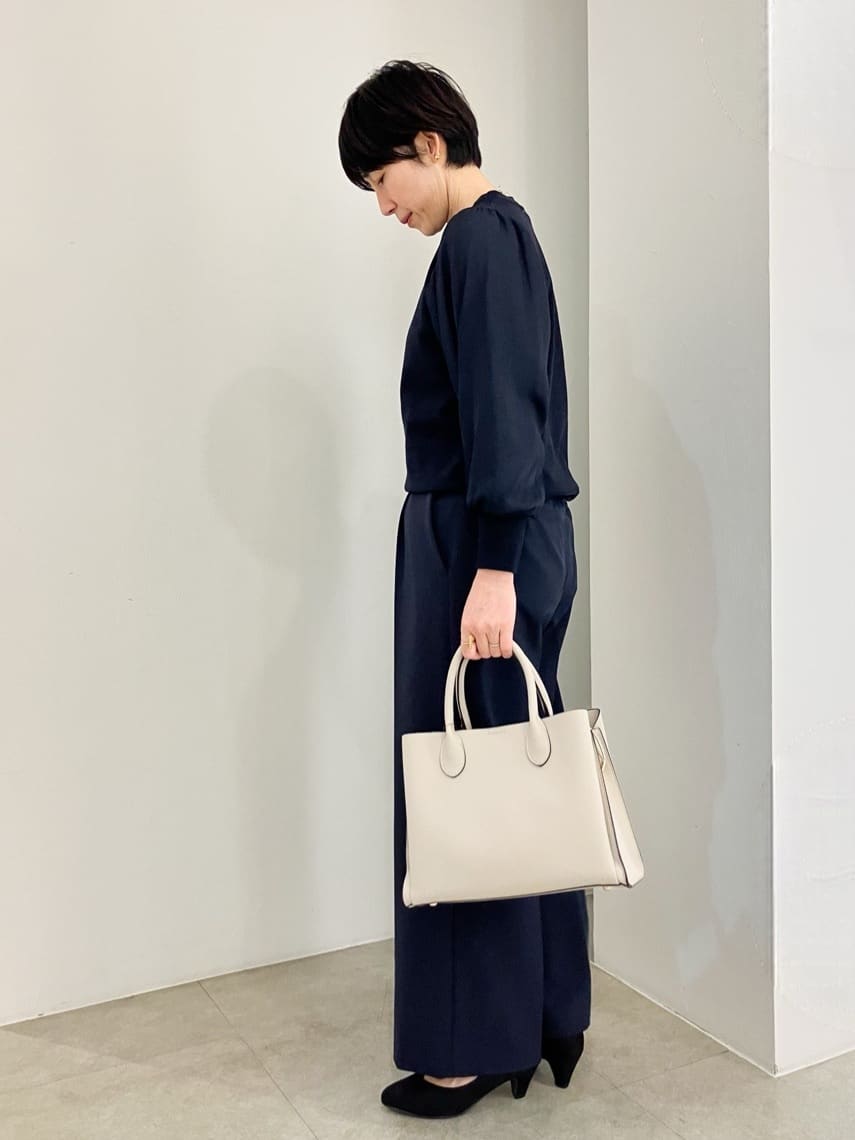 KUROさんの「grove｜◆サテンコンビボリュームスリーブニット」を使ったコーディネート