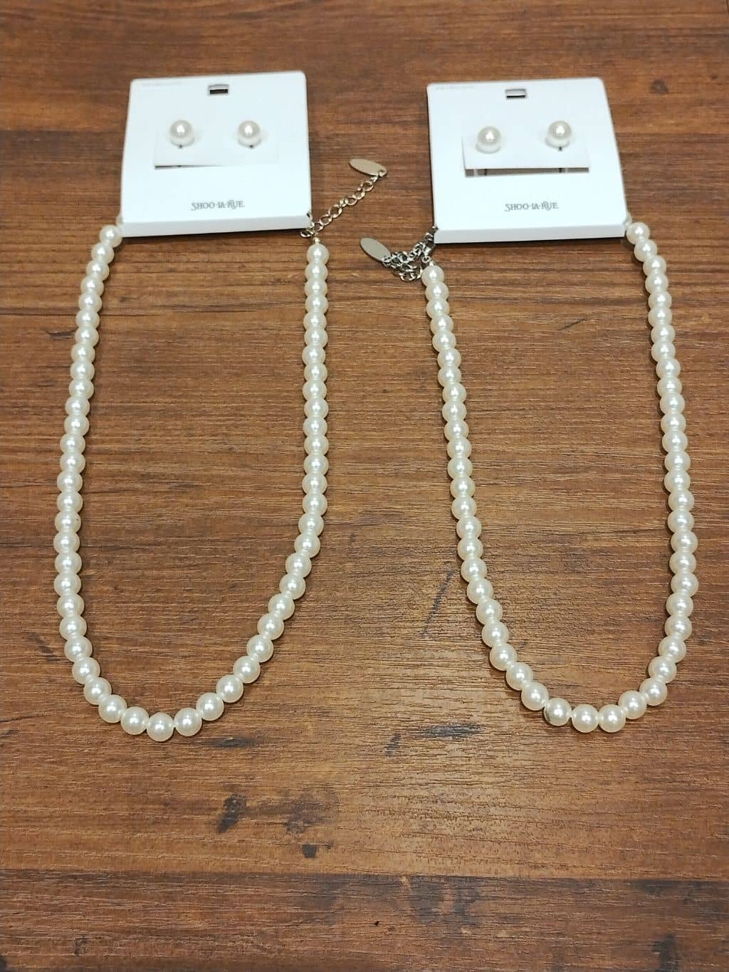 ミユさんの「SHOO･LA･RUE｜◆【セレモニー／2点セット】シンプルフェイクパールネックレス＆イヤー」を使ったコーディネート