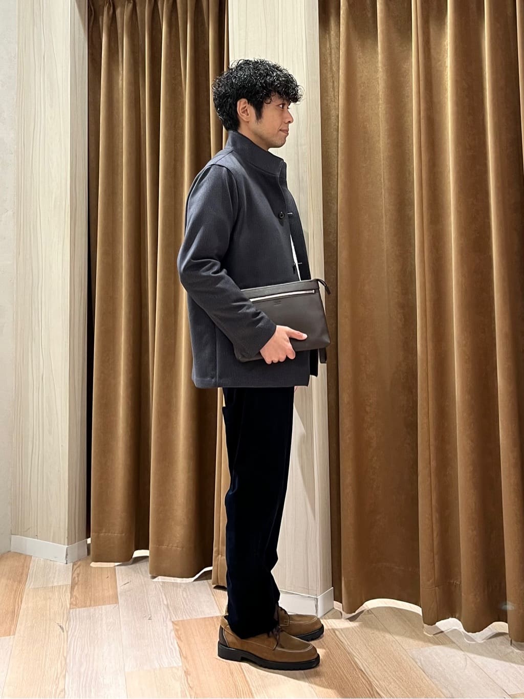 URAさんの「TAKEO KIKUCHI｜【DOWN FABRIC】ダウンファブリック スタンドカラーブルゾン」を使ったコーディネート