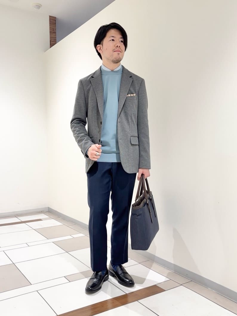 及川さんの「TAKEO KIKUCHI｜◆メランジ ハニカム ストレッチ ジャケット」を使ったコーディネート