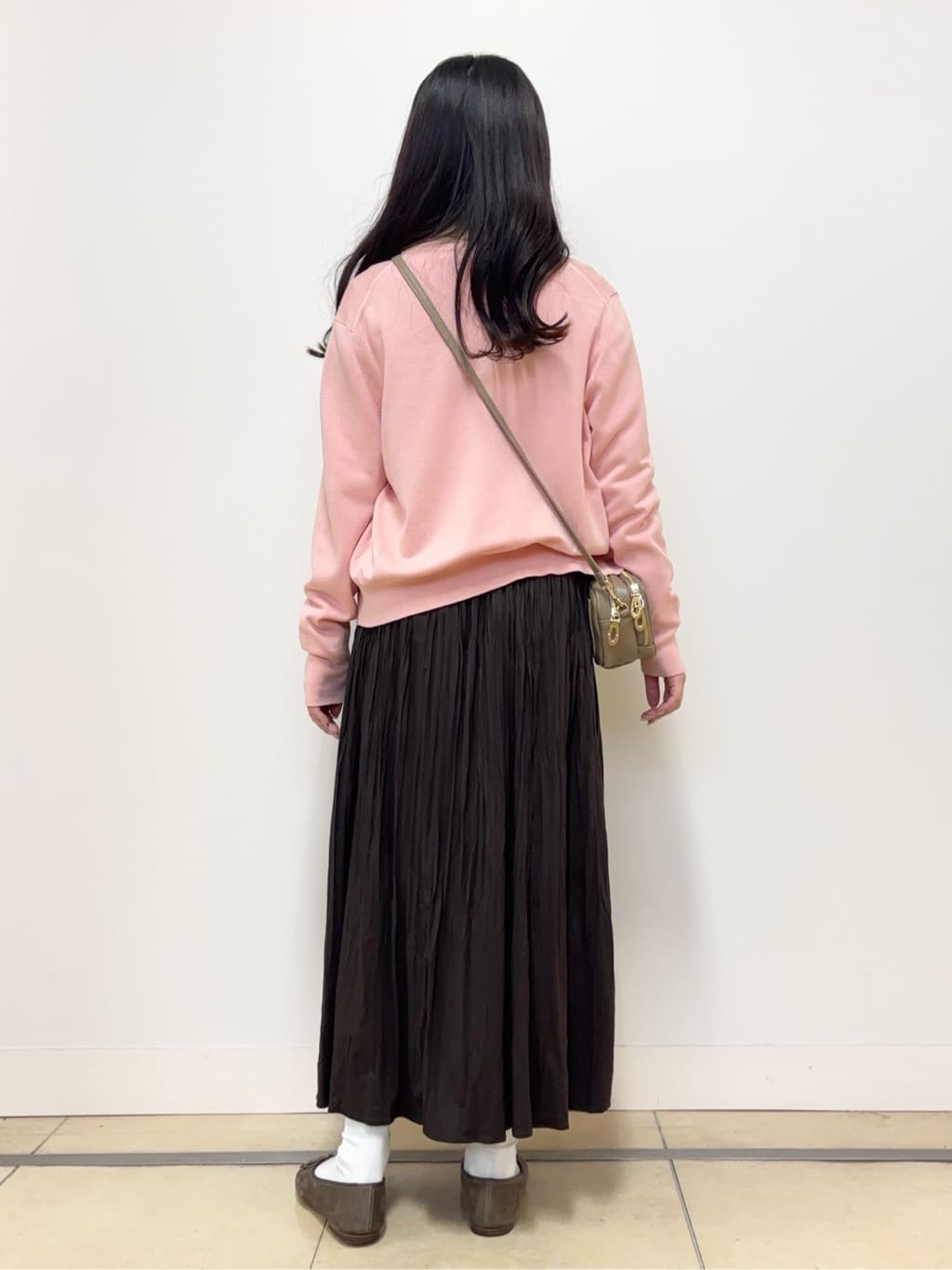 あやかさんの「UNTITLED｜◆【アンサンブル可能/6色展開】スパンレーヨン プルオーバーニット」を使ったコーディネート
