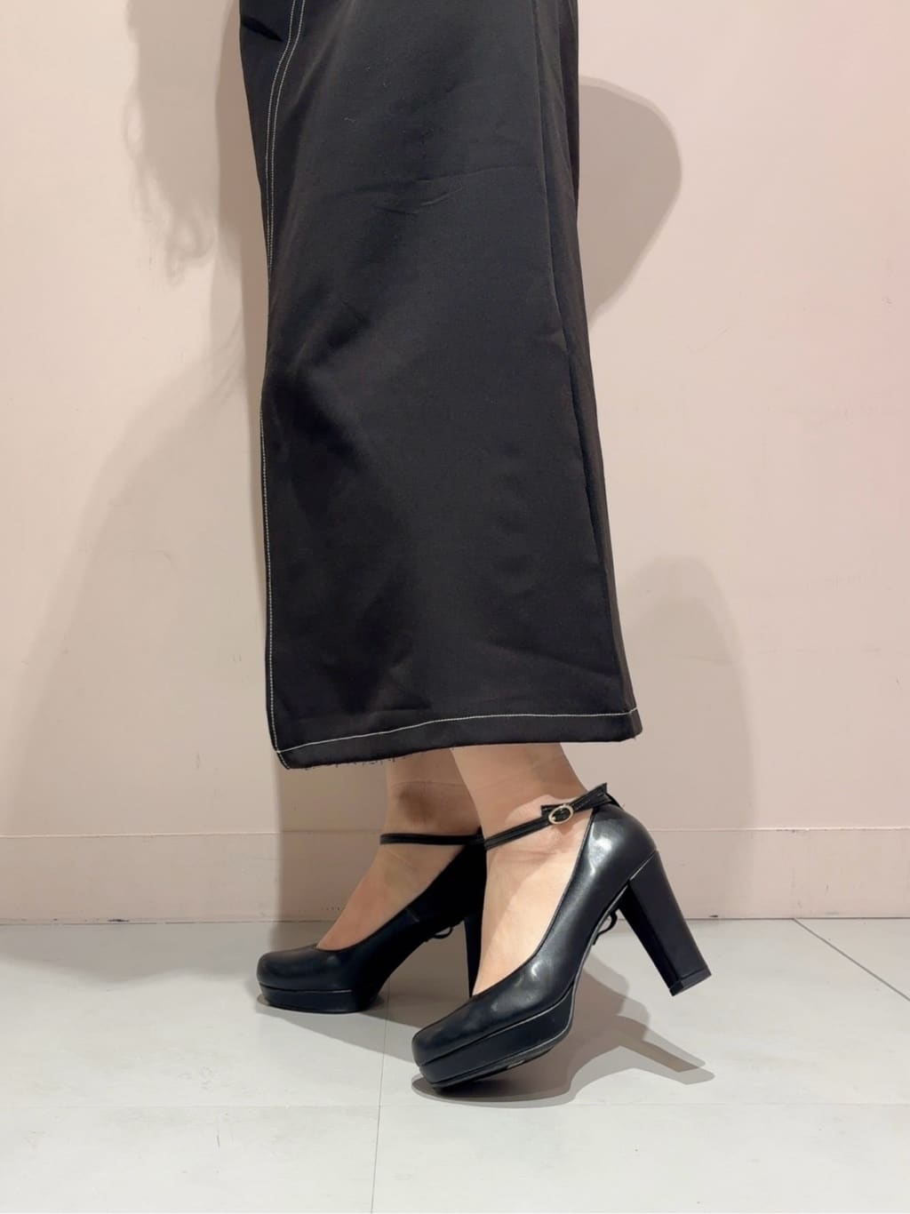 RINAさんの「ESPERANZA｜3WAYチャンキーヒールパンプス」を使ったコーディネート