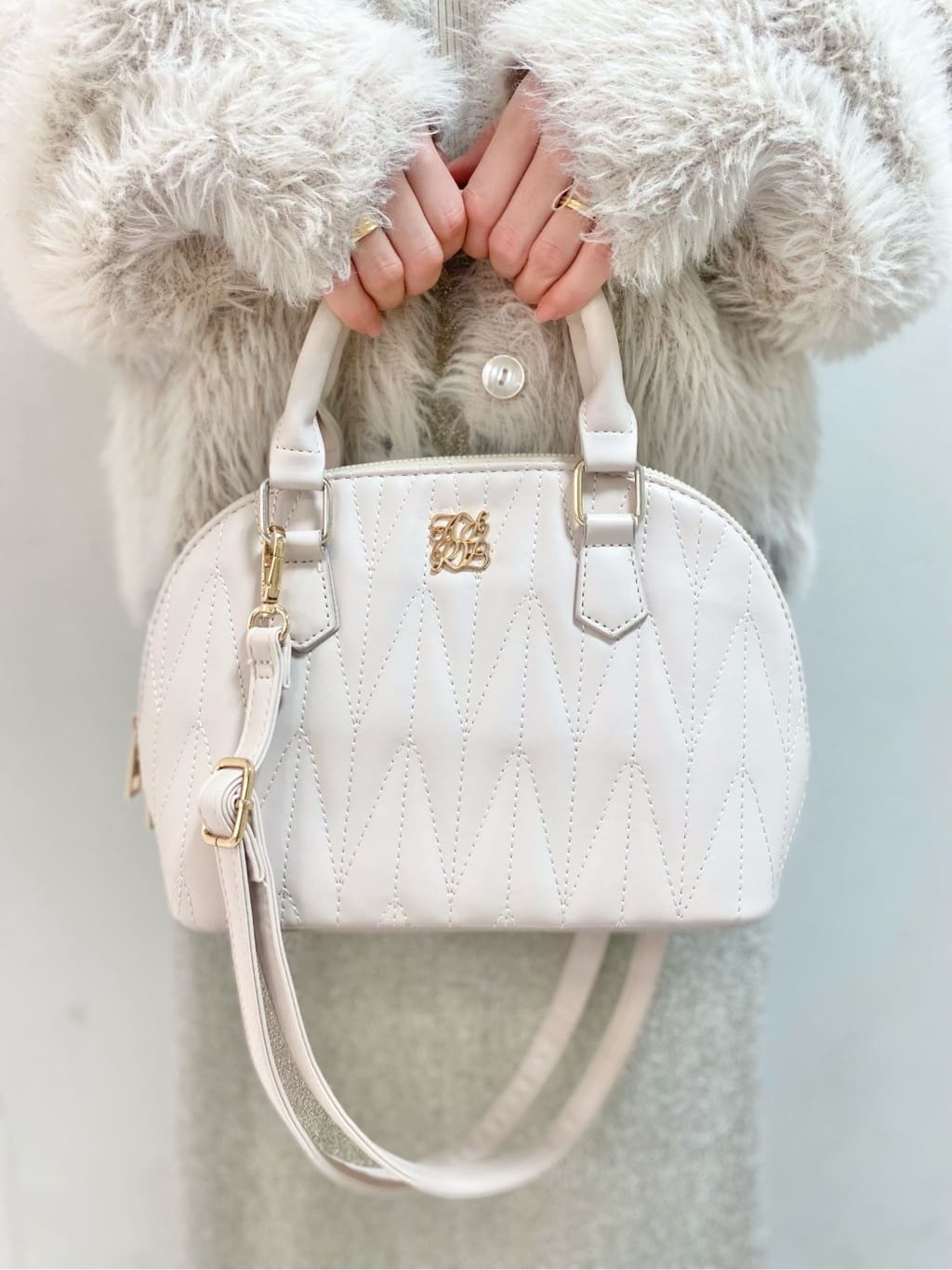 sakiさんの「ESPERANZA｜キルティング 2WAY ショルダーバッグ ボストン」を使ったコーディネート
