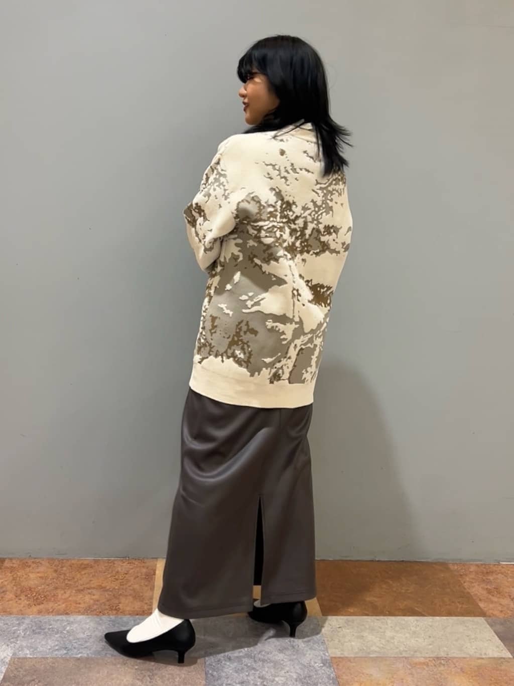 ひらのみさんの「THE SHOP TK｜◆【ONOFF活躍/セレモニー/通勤】ギャザーリボンタイブラウス/洗える」を使ったコーディネート
