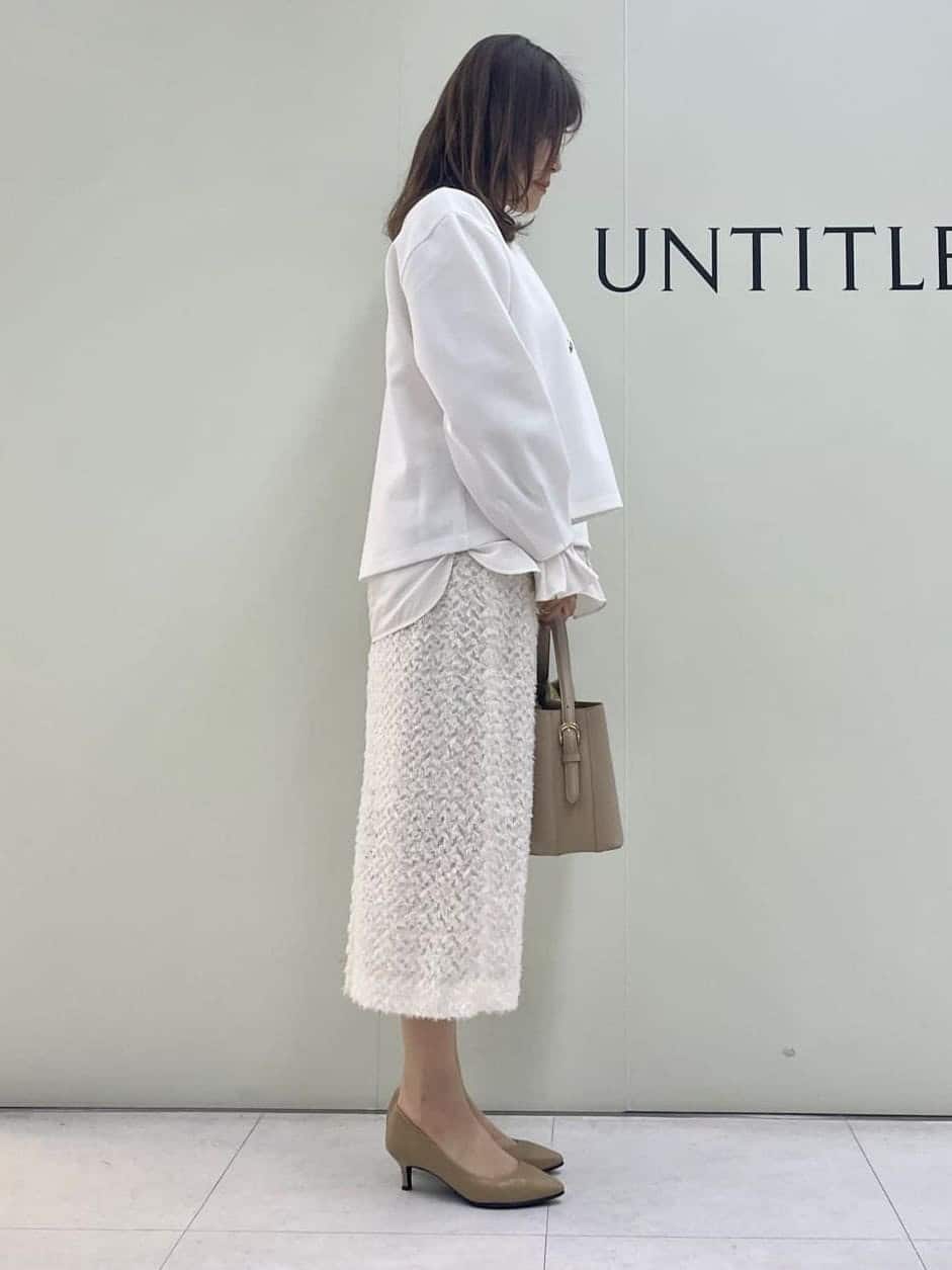 Sakaiさんの「UNTITLED｜◆【光沢感/フリル袖/前開き】バンドカラーギャザーブラウス」を使ったコーディネート