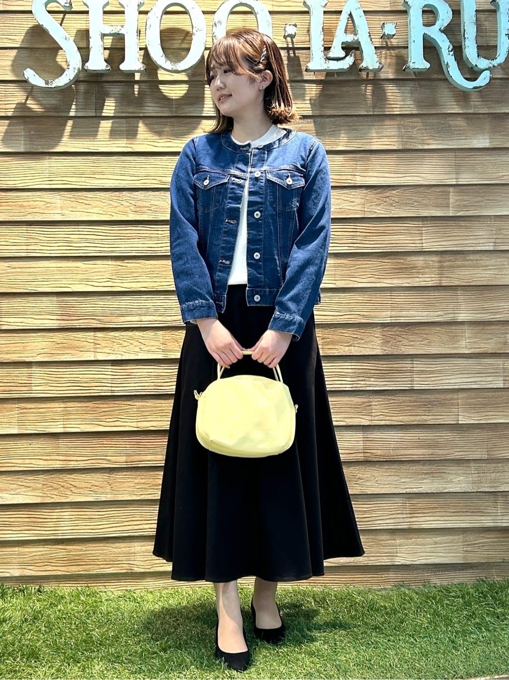 akariさんの「SHOO･LA･RUE｜◆【S-LL】大人のための ノーカラーデニムジャケット」を使ったコーディネート
