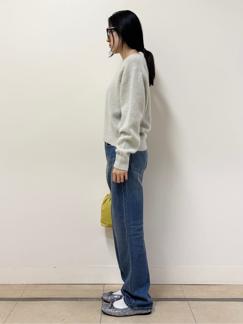 YOKOTAさんの「DRESSTERIOR｜【ウォッシャブル】テーパードコンフォートデニム」を使ったコーディネート