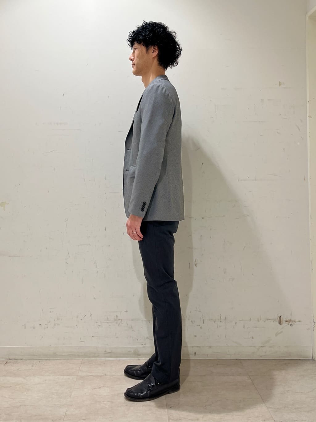 mutoさんの「TAKEO KIKUCHI｜【全7サイズ&times;8色展開！】トップマルチヘリンボン パンツ」を使ったコーディネート