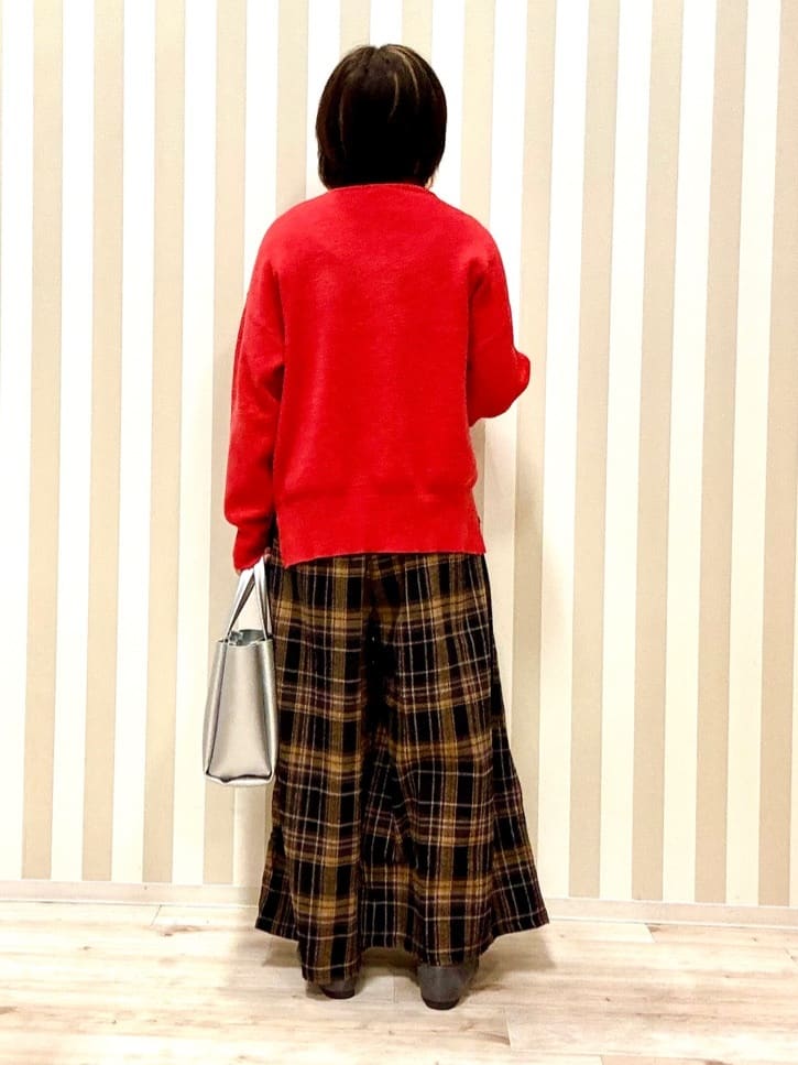pieceさんの「SHOO･LA･RUE｜◆【洗える/ちくちくしにくい/静電気軽減】スウェットライク ハイネックニット」を使ったコーディネート
