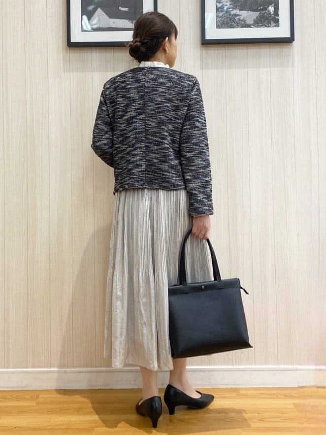 natsuさんの「SHOO･LA･RUE｜◆【S-3L/洗える/セレモニー】さらり軽やか フリルスタンドカラーブラウス」を使ったコーディネート