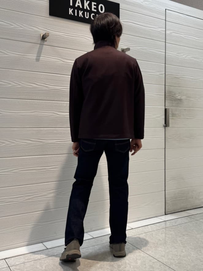 井出恭輔さんの「TAKEO KIKUCHI｜【DOWN FABRIC】ダウンファブリック スタンドカラーブルゾン」を使ったコーディネート