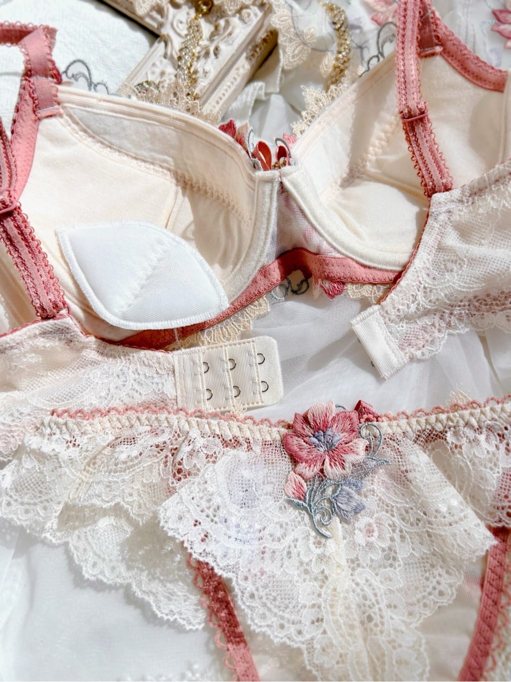anさんの「Risa Magli｜テリン ブラジャー（B-D）＜S Make Type＞」を使ったコーディネート