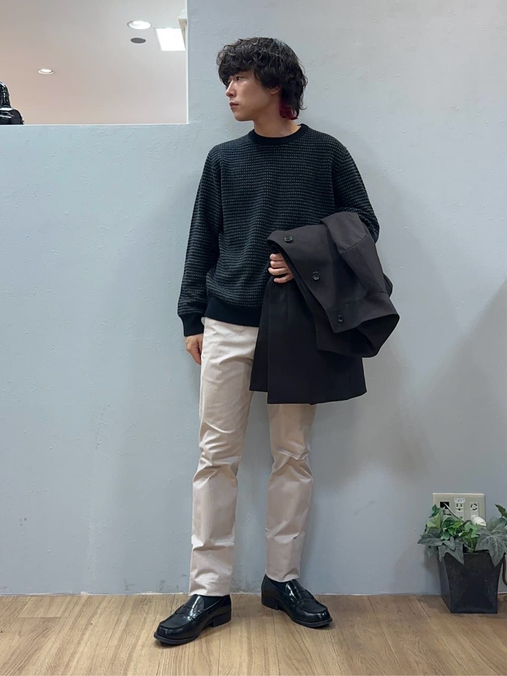 Uさんの「TAKEO KIKUCHI｜【全7サイズ&times;8色展開！】トップマルチヘリンボン パンツ」を使ったコーディネート