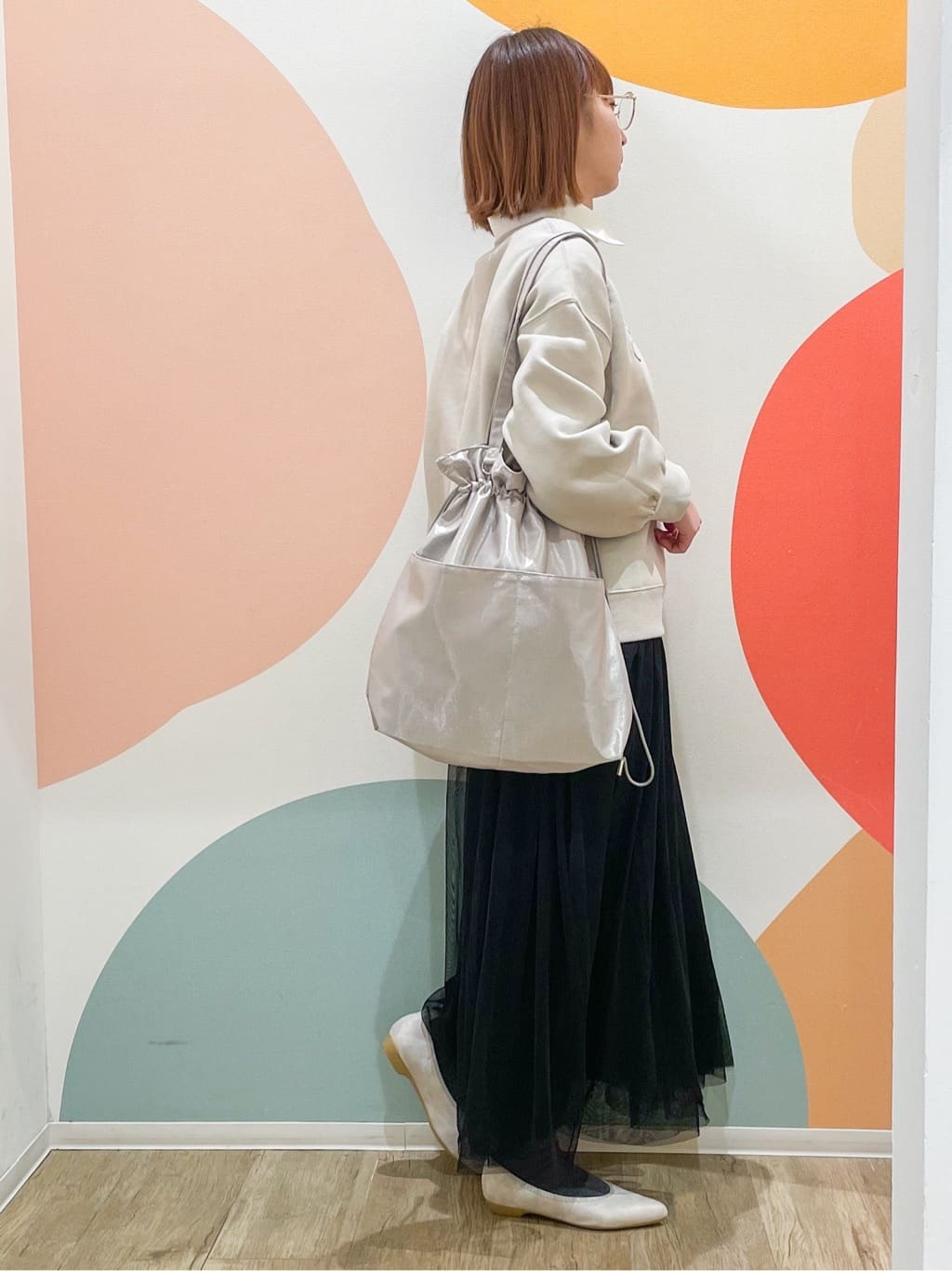とまとさんの「SHOO･LA･RUE｜◆【洗える/S-LL】シーズン問わず合わせやすい ベーシックカラーシャツ」を使ったコーディネート