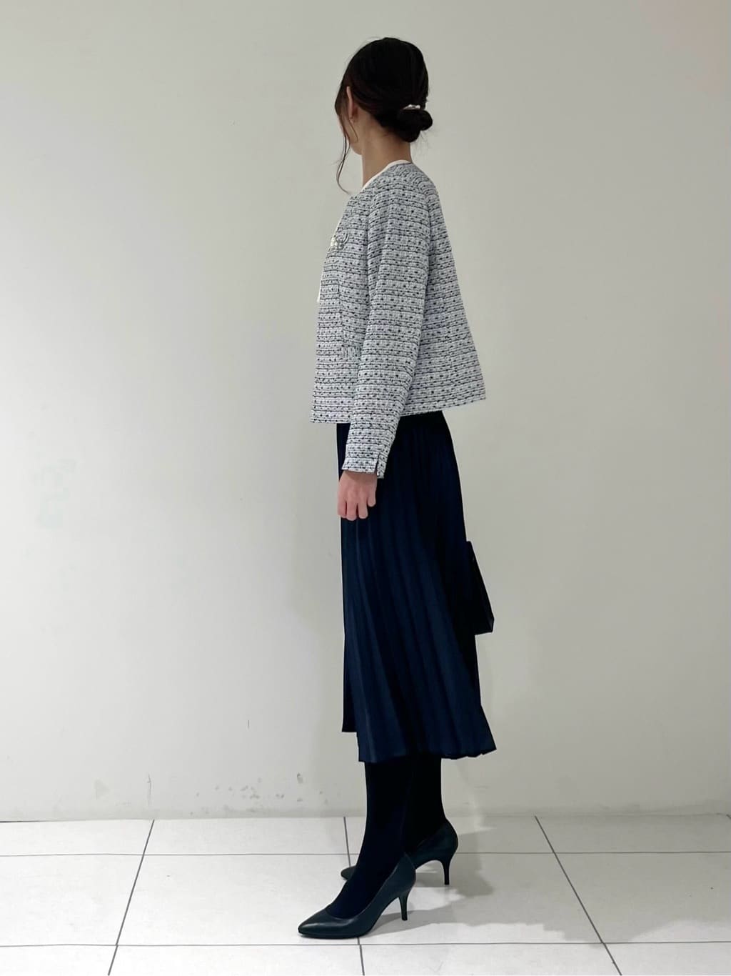 shioriさんの「INDIVI｜パール調ブローチ」を使ったコーディネート