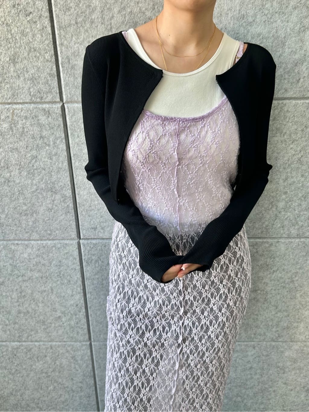 harunaさんの「CODE A｜stretch lace cami dress」を使ったコーディネート
