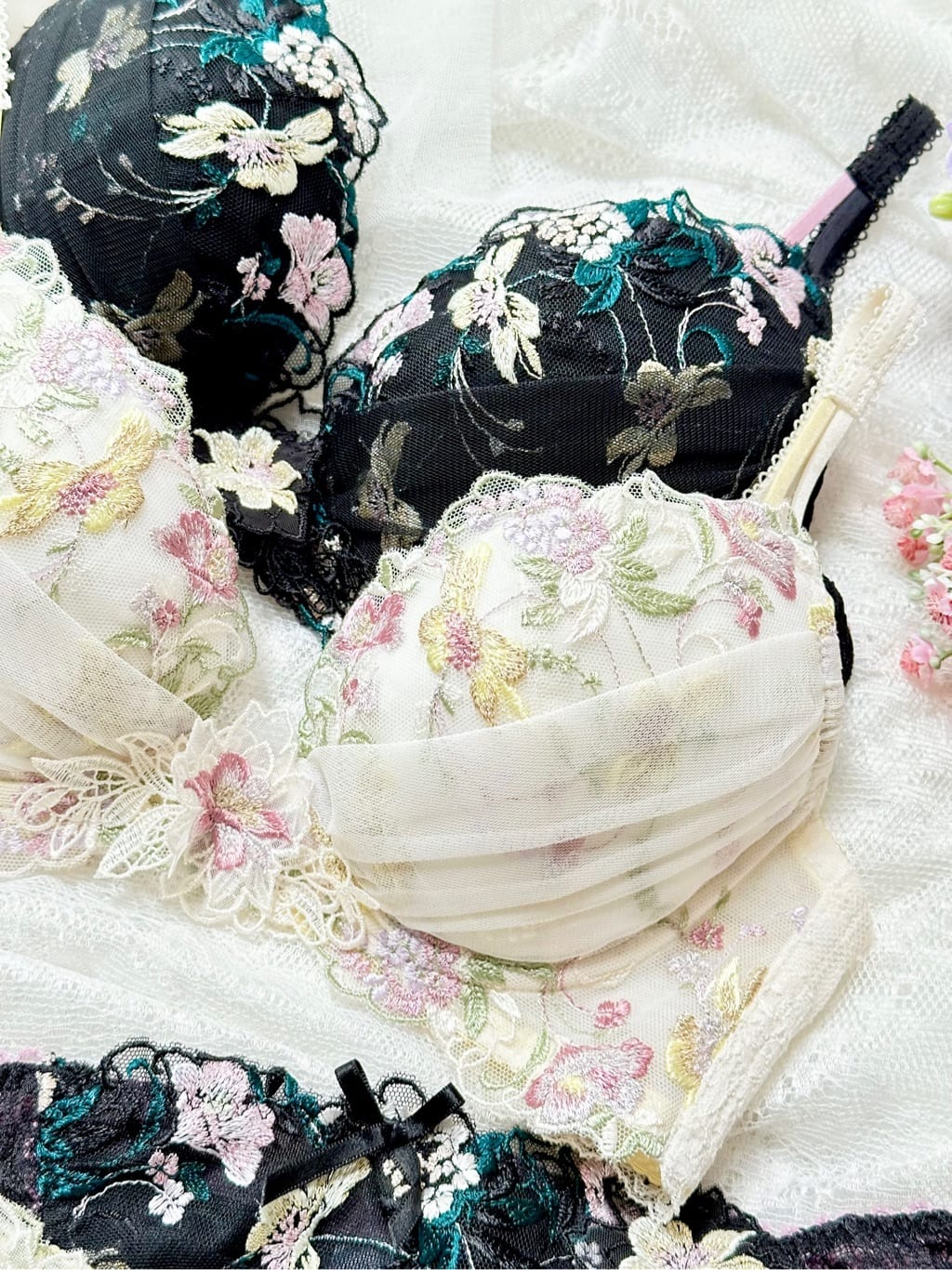 misakiさんの「Risa Magli｜アイリィー ブラジャー（B-D）＜V Make Type＞」を使ったコーディネート