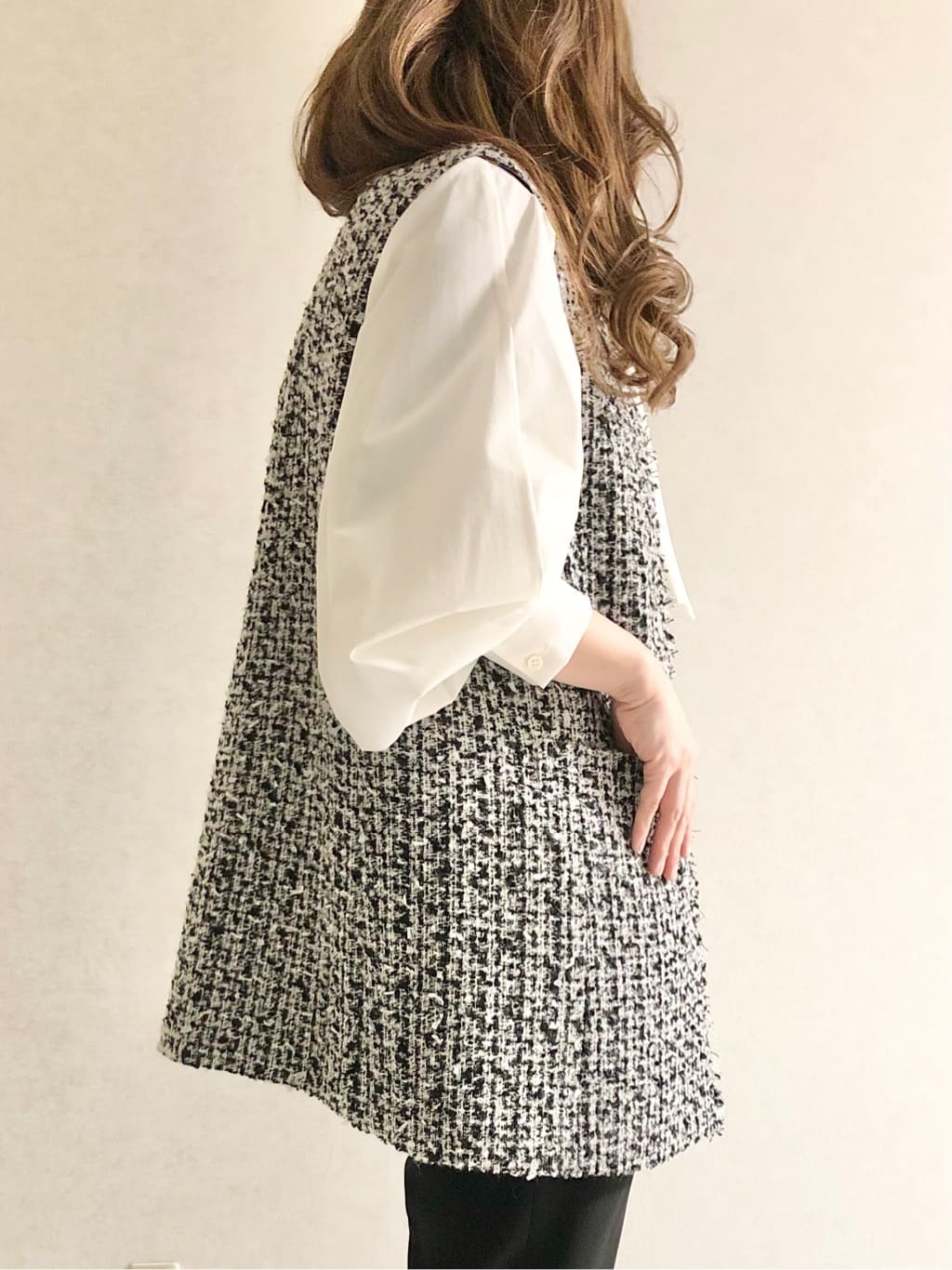 sayuさんの「UNTITLED｜◆【通勤スーツ】タックテーパードパンツ」を使ったコーディネート