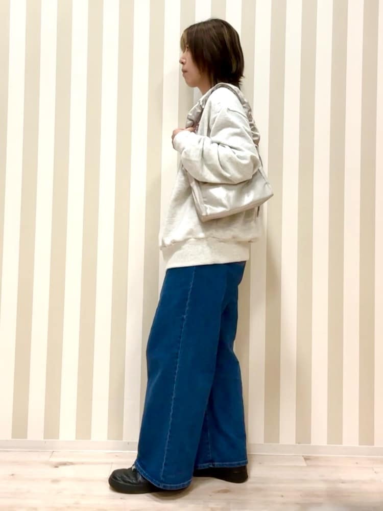 pieceさんの「SHOO･LA･RUE｜◆ミニドロストシャイニーショルダーバッグ」を使ったコーディネート