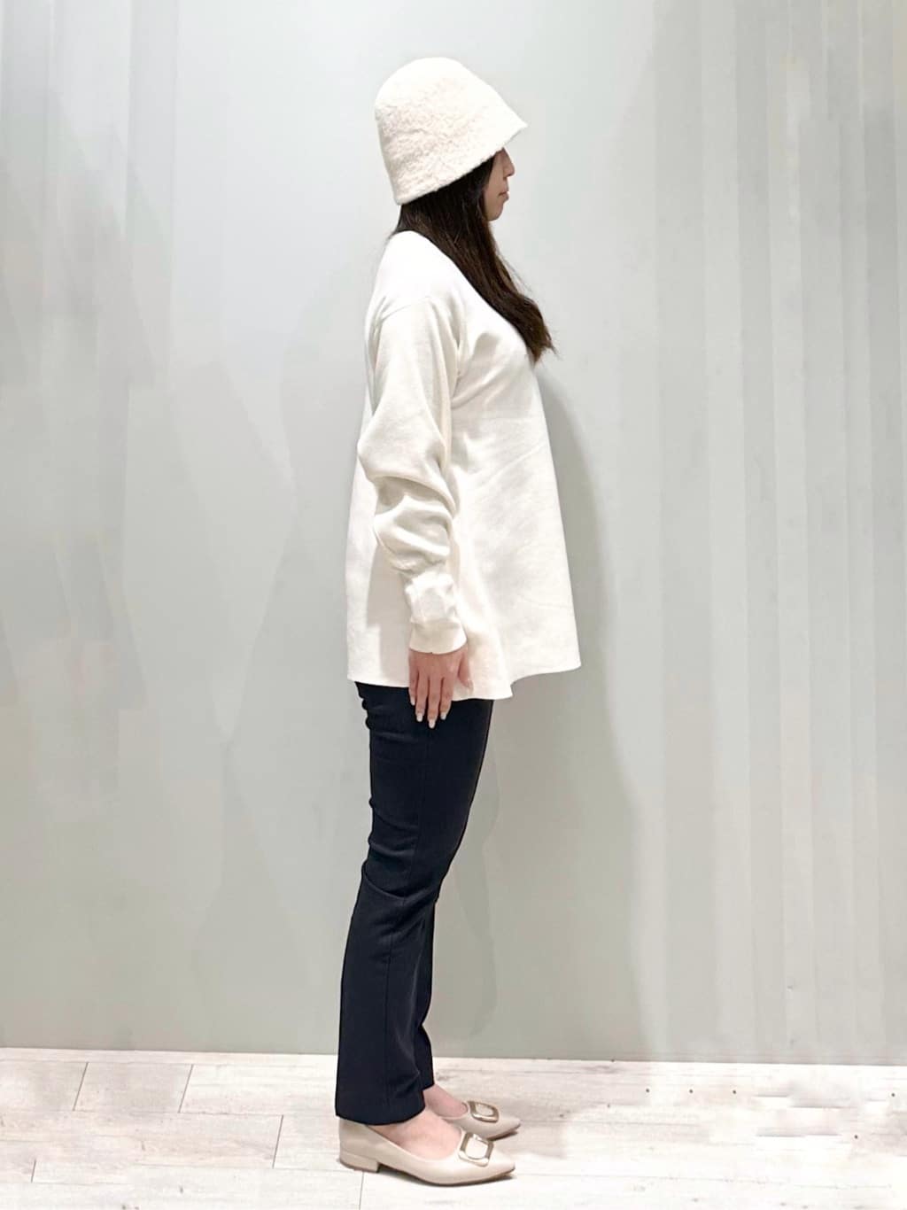 Iguさんの「THE SHOP TK｜◆【体形カバー】総針ペプラムニット/洗える」を使ったコーディネート