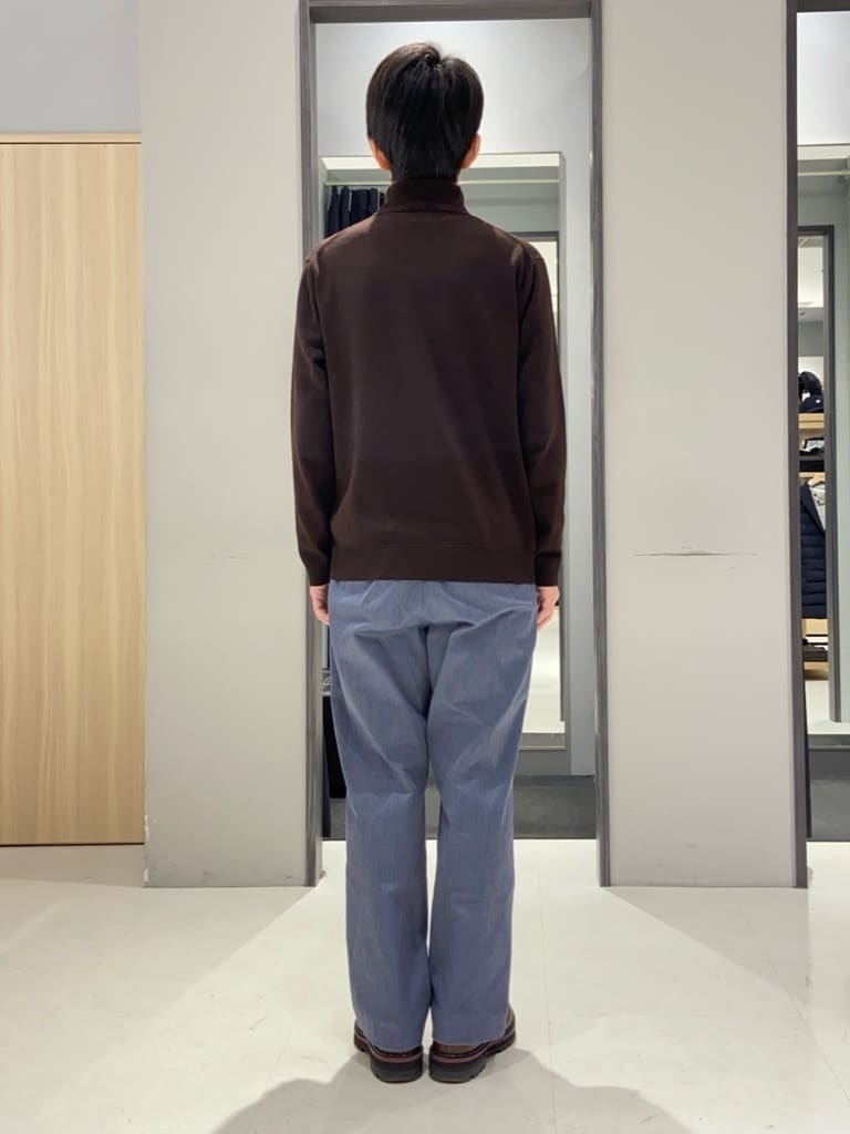 わいずみさんの「TAKEO KIKUCHI｜【DOWN FABRIC】ダウンファブリック スタンドカラーブルゾン」を使ったコーディネート