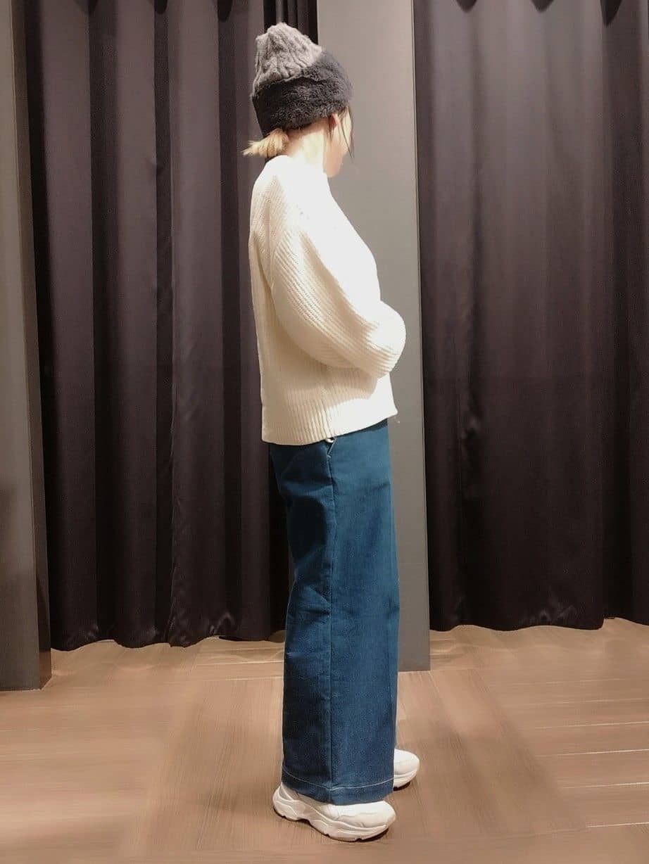 naoさんの「THE SHOP TK｜【美脚/オ―ルシーズン】デニムマリンパンツ/洗濯機OK」を使ったコーディネート