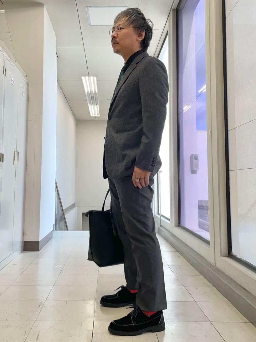 MAKOTO AIさんの「TAKEO KIKUCHI｜【Made in JAPAN】TANGOストライプ ネクタイ」を使ったコーディネート