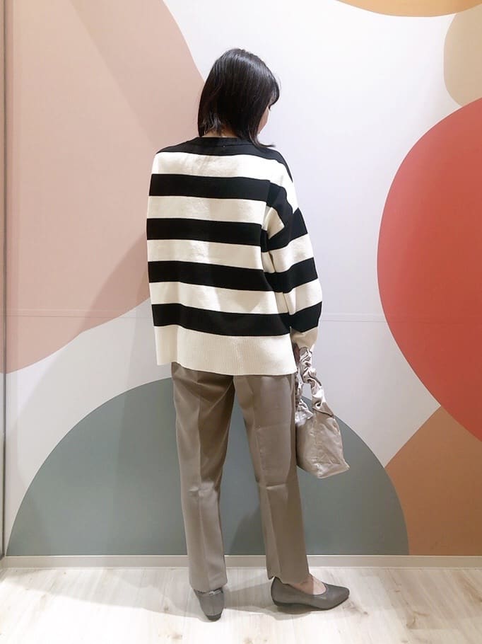長女さんの「SHOO･LA･RUE｜◆【S-LL/洗える】スウェットライク オーバーサイズニット」を使ったコーディネート