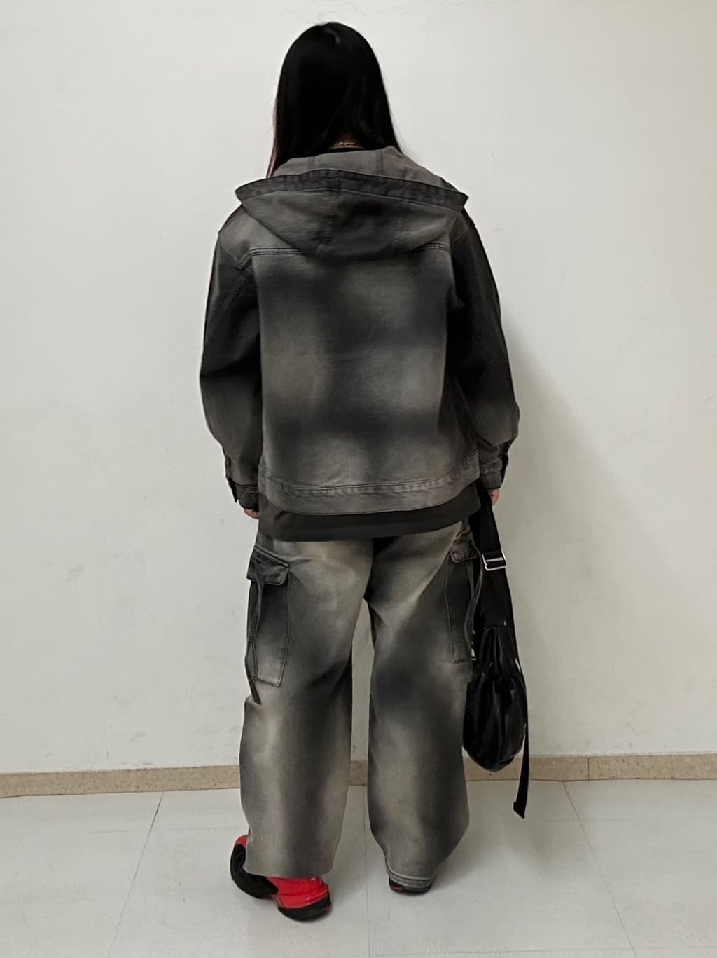 MANAさんの「tk.TAKEO KIKUCHI｜◆ブリーチラグランスリーブTシャツ」を使ったコーディネート
