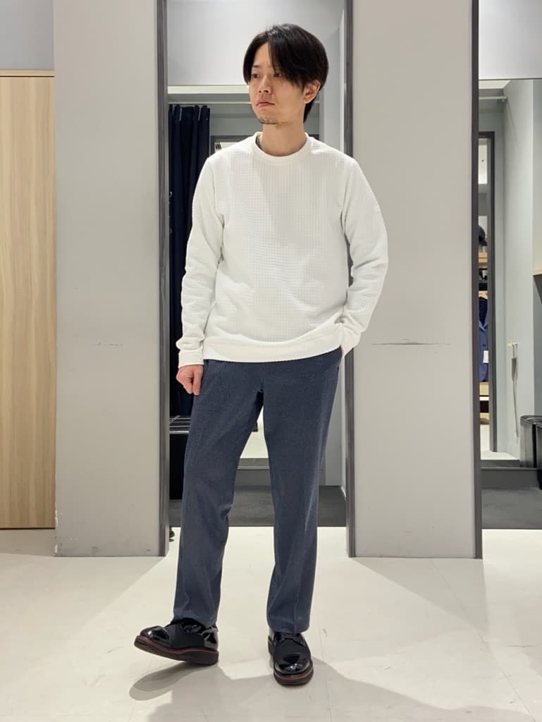 わいずみさんの「TAKEO KIKUCHI｜ハットモチーフ ジャカード ストライプ シャツ」を使ったコーディネート