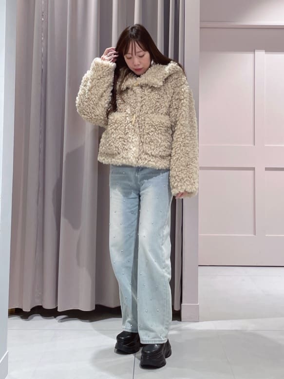 maiさんの「ESPERANZA｜スニーカーソールニットショートブーツ」を使ったコーディネート